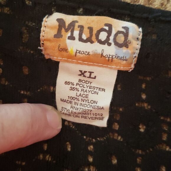 Mudd Black Bat Wing Flowy Top Sz XL - Picture 3 of 5